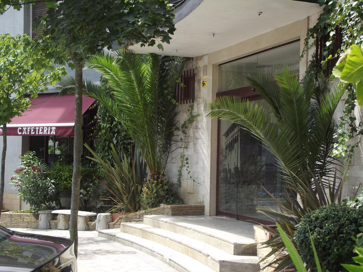 Hotel San Blas Abadiano Celayeta Buitenkant foto